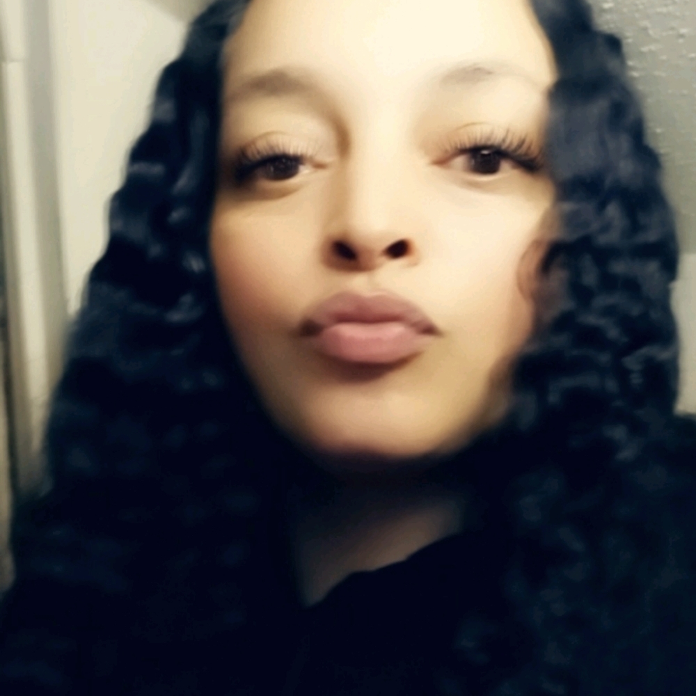 Meet your Posher, Christina